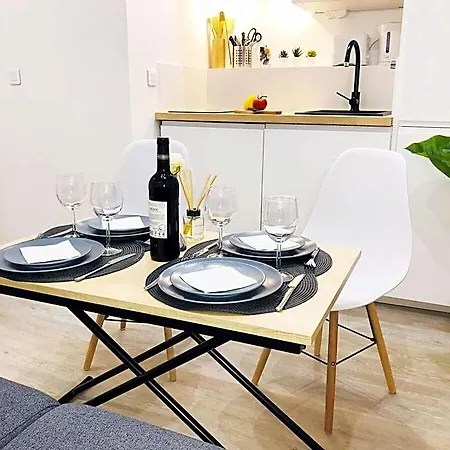 Le Cocon Vert Elysee / Studio 18M2 - 3 Min Des Champs - Elysees & Metro Paris