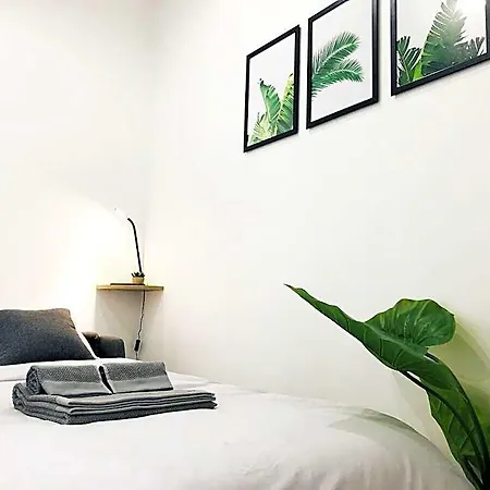 Le Cocon Vert Elysee / Studio 18M2 - 3 Min Des Champs - Elysees & Metro