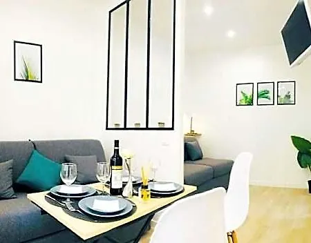 Le Cocon Vert Elysee / Studio 18M2 - 3 Min Des Champs - Elysees & Metro Paris